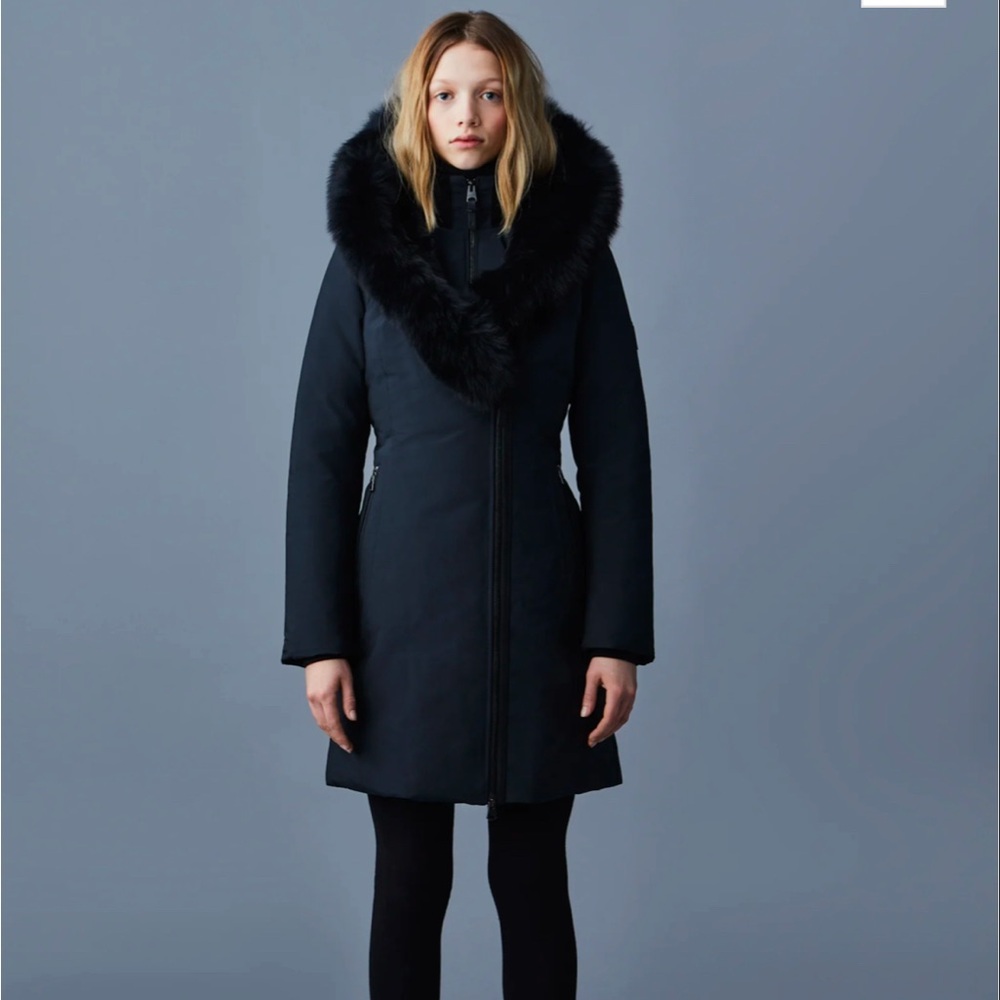 MACKAGE TRISH Powder Touch down coat with blue fox fur Signature Collar